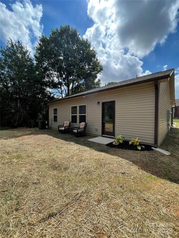 2734 Kendrick Avenue, Charlotte, NC 28269