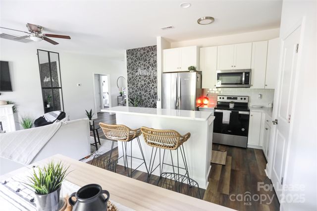 2734 Kendrick Avenue, Charlotte, NC 28269