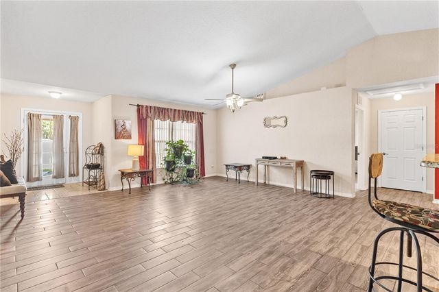 200 WATERS EDGE DRIVE, Leesburg, FL 34748