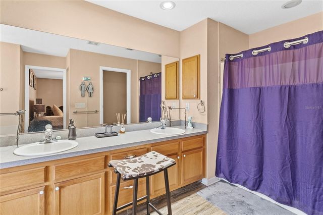 200 WATERS EDGE DRIVE, Leesburg, FL 34748