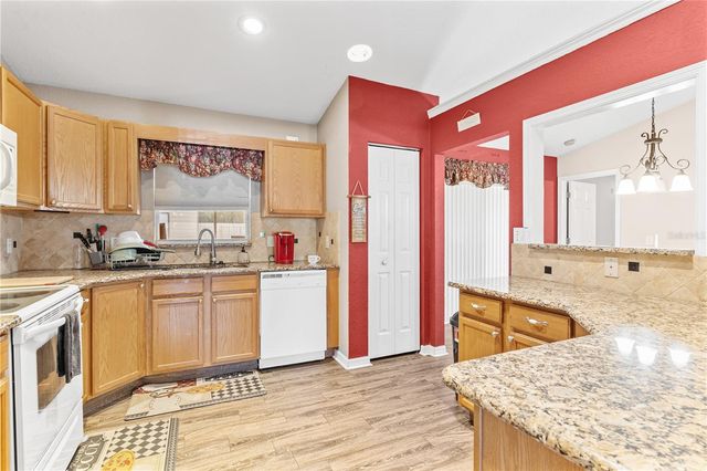 200 WATERS EDGE DRIVE, Leesburg, FL 34748