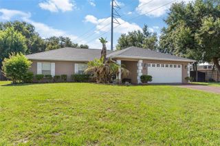 200 WATERS EDGE DRIVE, Leesburg, FL 34748
