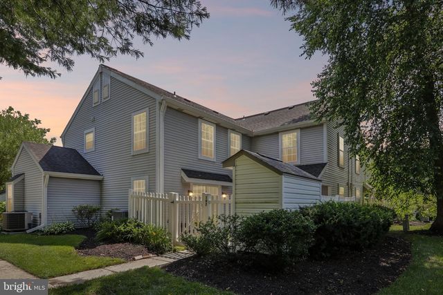 107 ASHBY CT, Mount Laurel, NJ 08054