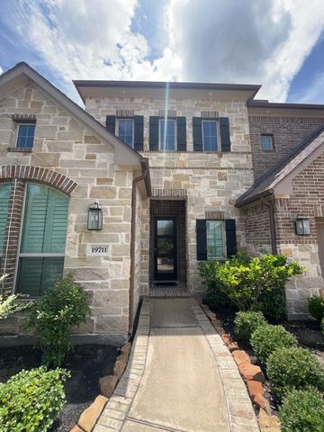 19711 Sandy Flats Lane, Cypress, TX 77433