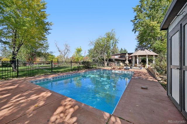 6310 Simmons Drive, Boulder, CO 80303