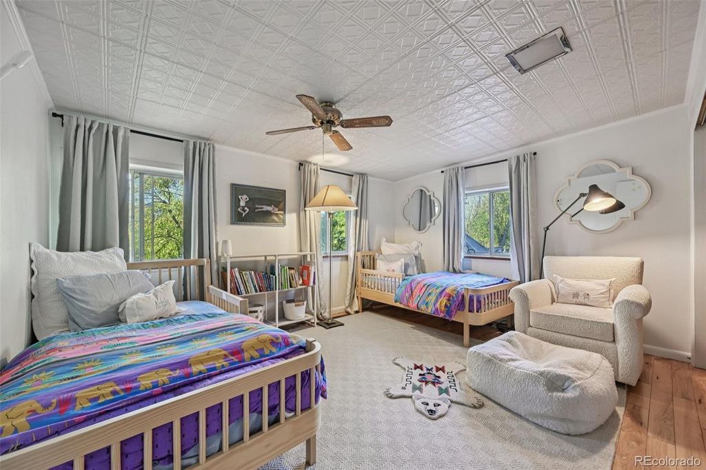 Image 19 of property listing at 6310 Simmons Drive, Boulder, CO 80303