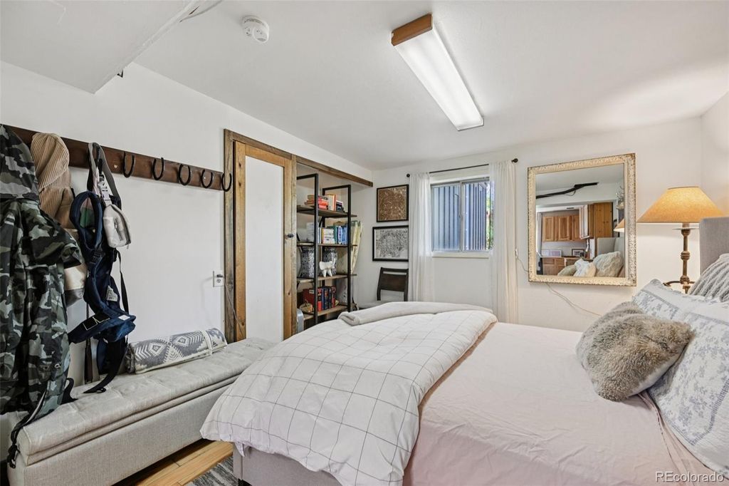 Image 29 of property listing at 6310 Simmons Drive, Boulder, CO 80303