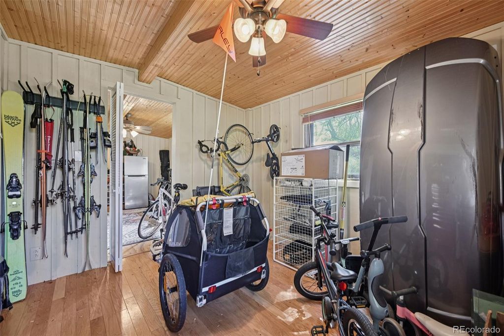 Image 33 of property listing at 6310 Simmons Drive, Boulder, CO 80303