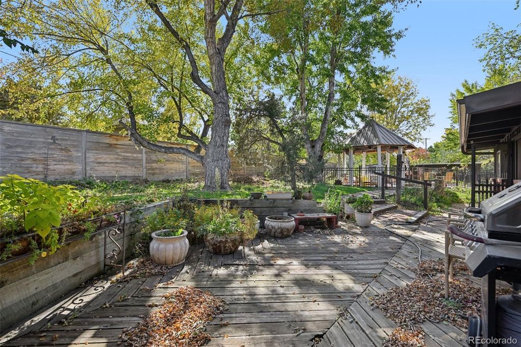 Image 49 of property listing at 6310 Simmons Drive, Boulder, CO 80303