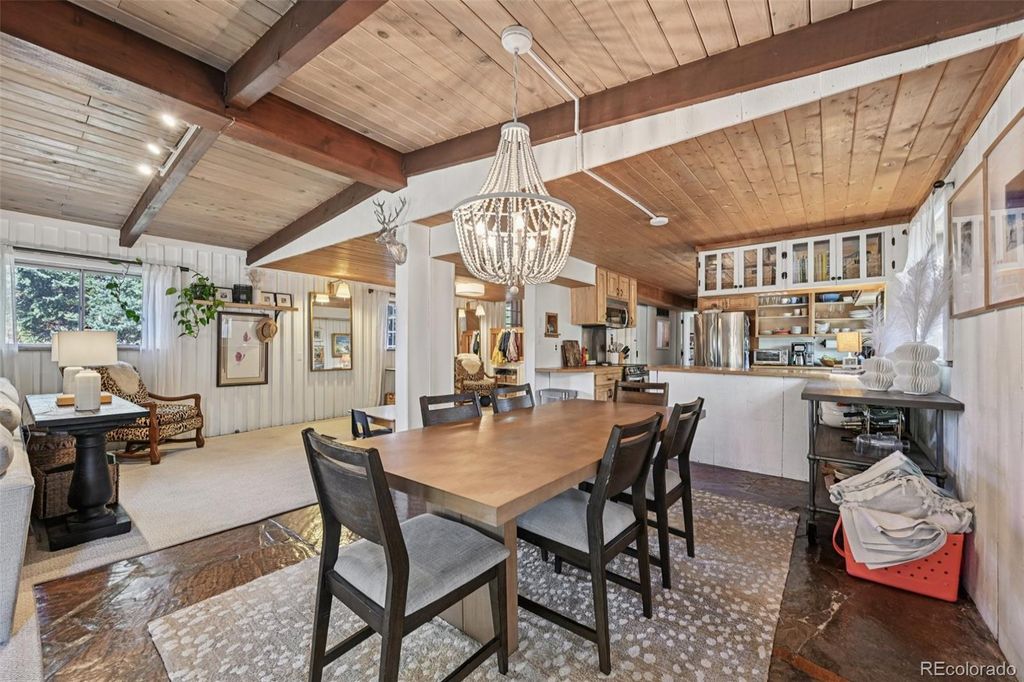 Image 6 of property listing at 6310 Simmons Drive, Boulder, CO 80303