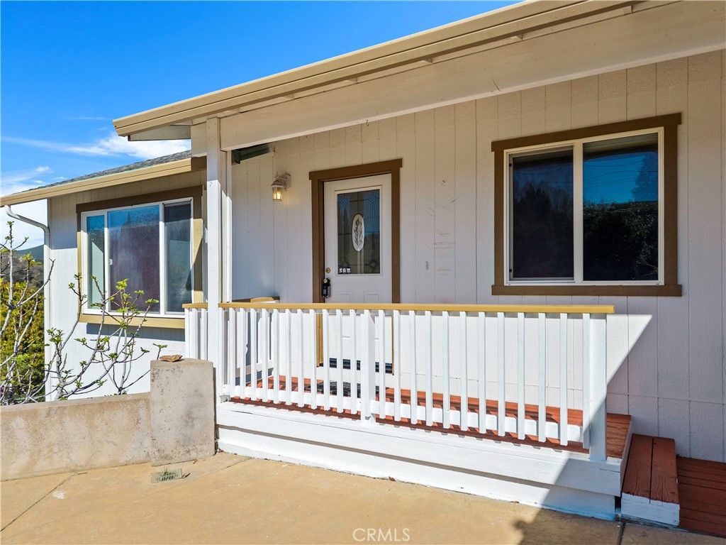 Image 4 of property listing at 9732 Pinon Way, Kelseyville, CA 95451