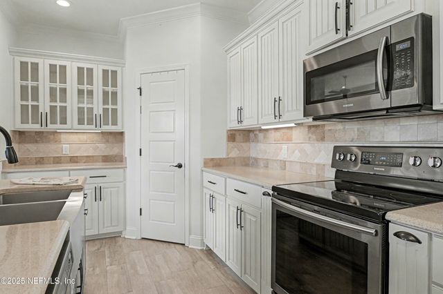 102 THOMAS Court, Kingsland, GA 31548