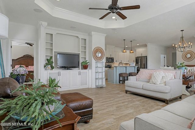 102 THOMAS Court, Kingsland, GA 31548