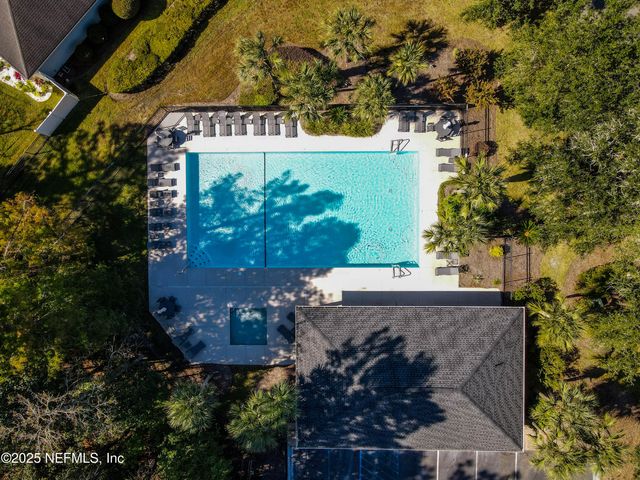 102 THOMAS Court, Kingsland, GA 31548