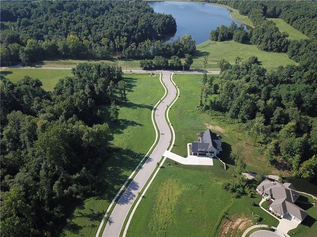 1992 Tipton Pointe Court, Columbus, IN 47201