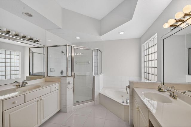 7760 Carrington Court, Boynton Beach, FL 33472