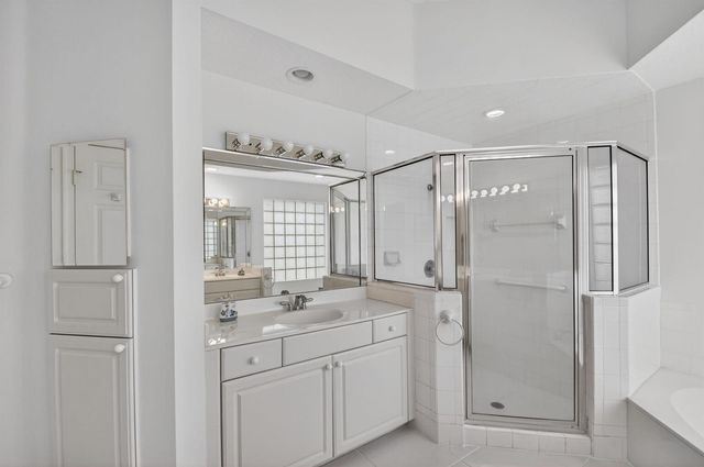 7760 Carrington Court, Boynton Beach, FL 33472