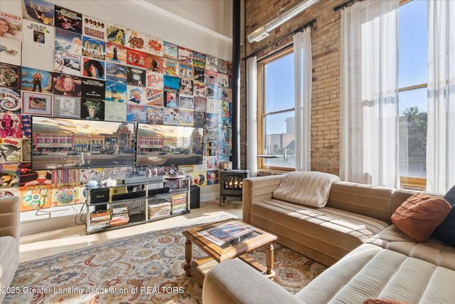 214 S Washington Square, 2, Lansing, MI 48933