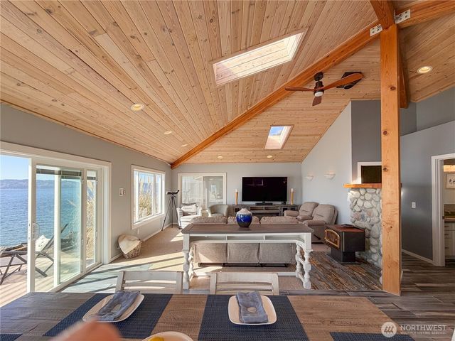 26 H South Beach Drive, Hat Island, WA 98206