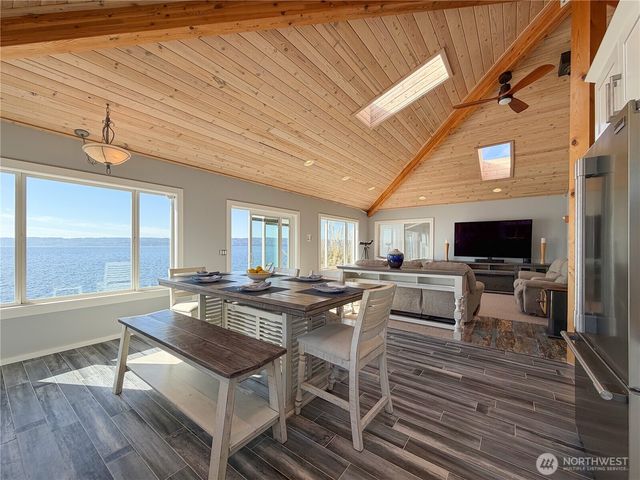26 H South Beach Drive, Hat Island, WA 98206