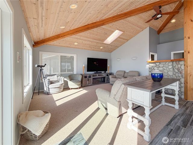 26 H South Beach Drive, Hat Island, WA 98206