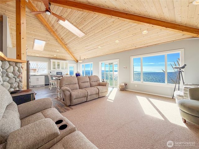 26 H South Beach Drive, Hat Island, WA 98206