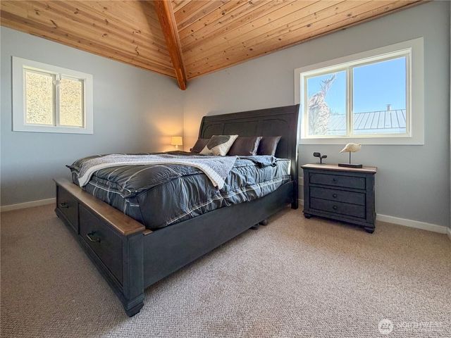 26 H South Beach Drive, Hat Island, WA 98206