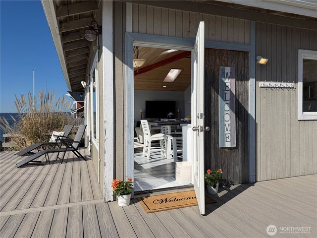 26 H South Beach Drive, Hat Island, WA 98206