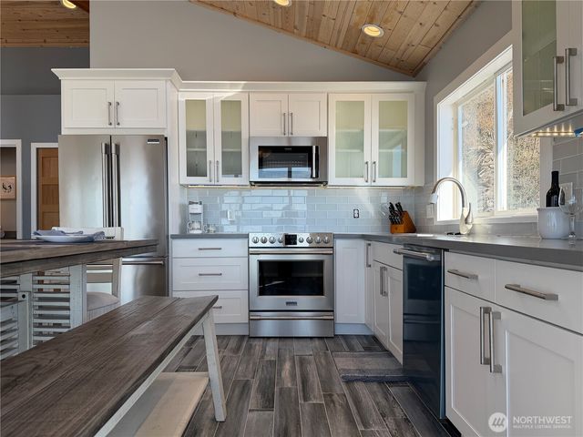 26 H South Beach Drive, Hat Island, WA 98206