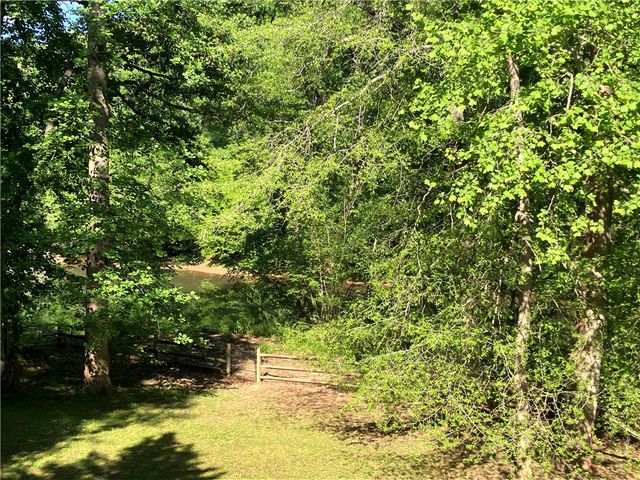 215 Riverside Drive, Piedmont, SC 29673