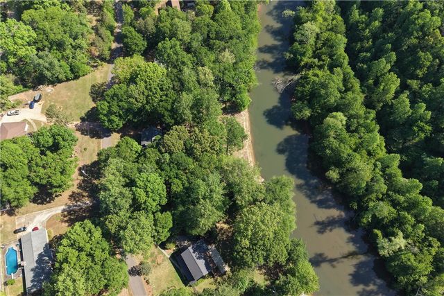 215 Riverside Drive, Piedmont, SC 29673