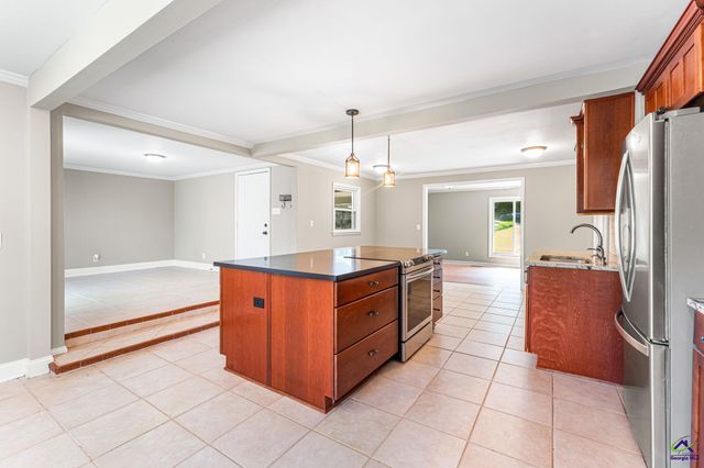 308 Clairmont Drive, Warner Robins, GA 31088