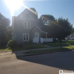 10 Mcdaniel Avenue, Jamestown, NY 14701