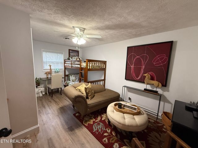 310 Valley St, Morristown, TN 37813