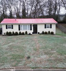 310 Valley St, Morristown, TN 37813
