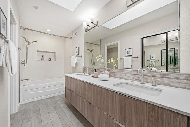 915 La Mesa Terrace B, Sunnyvale, CA 94086