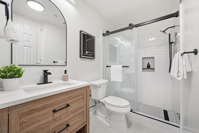 915 La Mesa Terrace B, Sunnyvale, CA 94086