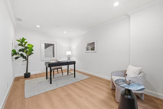 915 La Mesa Terrace B, Sunnyvale, CA 94086