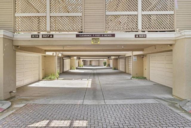 915 La Mesa Terrace B, Sunnyvale, CA 94086