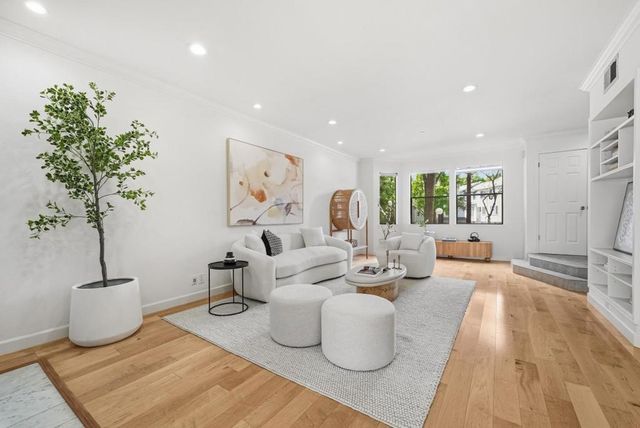 915 La Mesa Terrace B, Sunnyvale, CA 94086