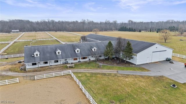 16501 Station Road, Columbia Station, OH 44028