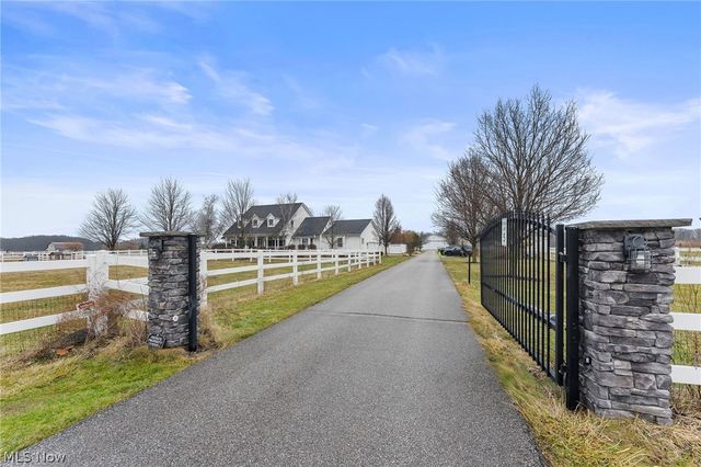 16501 Station Road, Columbia Station, OH 44028