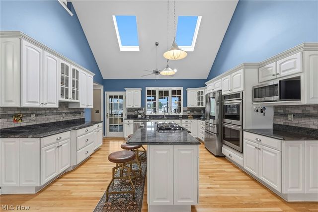 16501 Station Road, Columbia Station, OH 44028