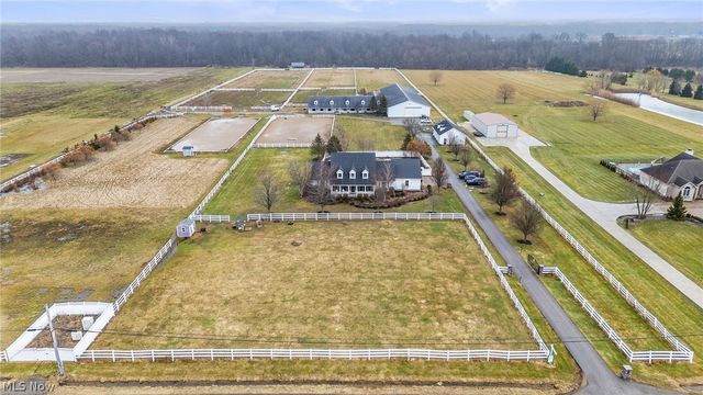 16501 Station Road, Columbia Station, OH 44028