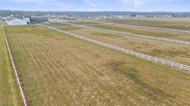 16501 Station Road, Columbia Station, OH 44028