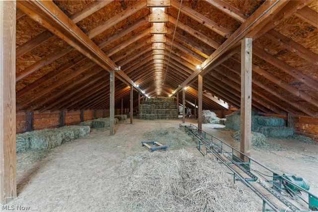 16501 Station Road, Columbia Station, OH 44028