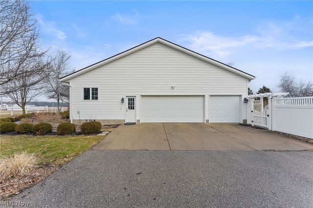 16501 Station Road, Columbia Station, OH 44028