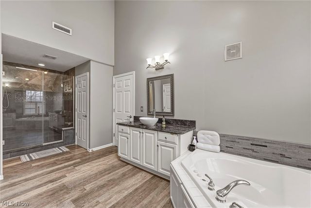 16501 Station Road, Columbia Station, OH 44028