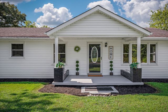 220 Higginbotham Rd, Mcminnville, TN 37110