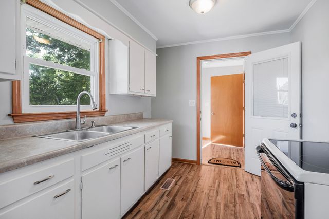 220 Higginbotham Rd, Mcminnville, TN 37110